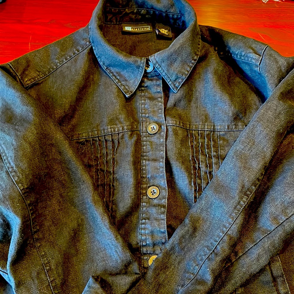 Black/dark gray linen cropped jacket with pockets EUC condition women’s size 2XL